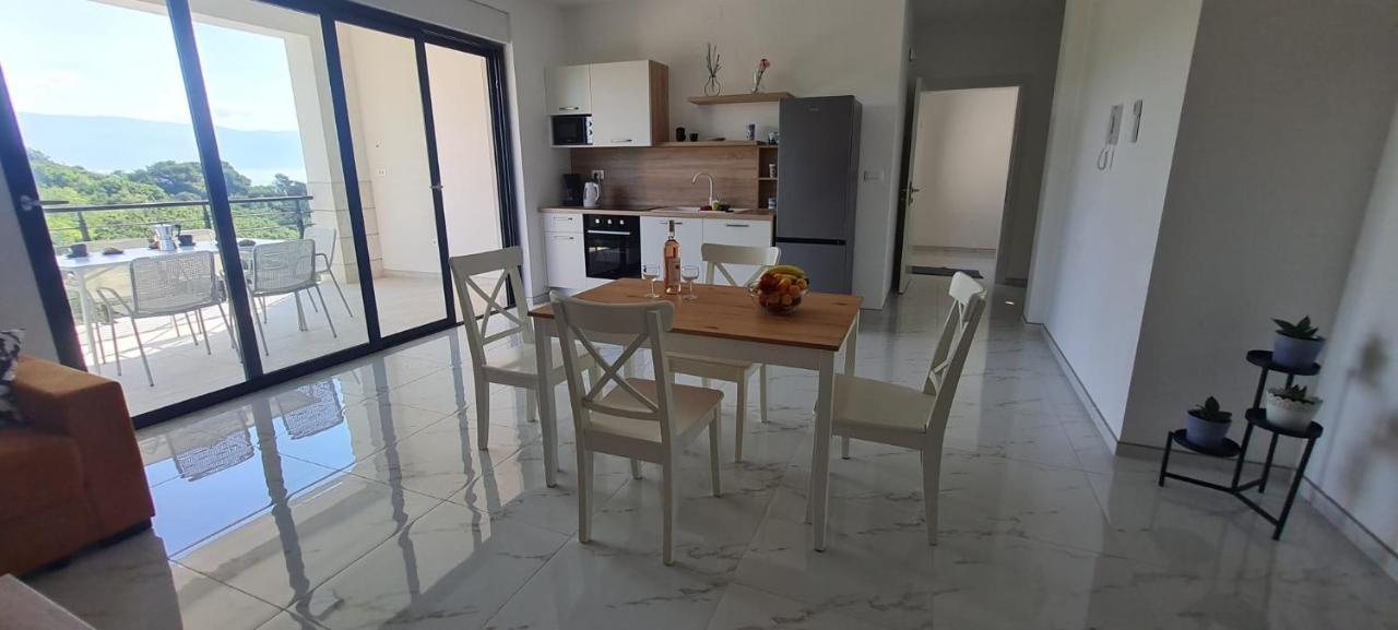 Apartmani Mariosa Vrbnik Luaran gambar