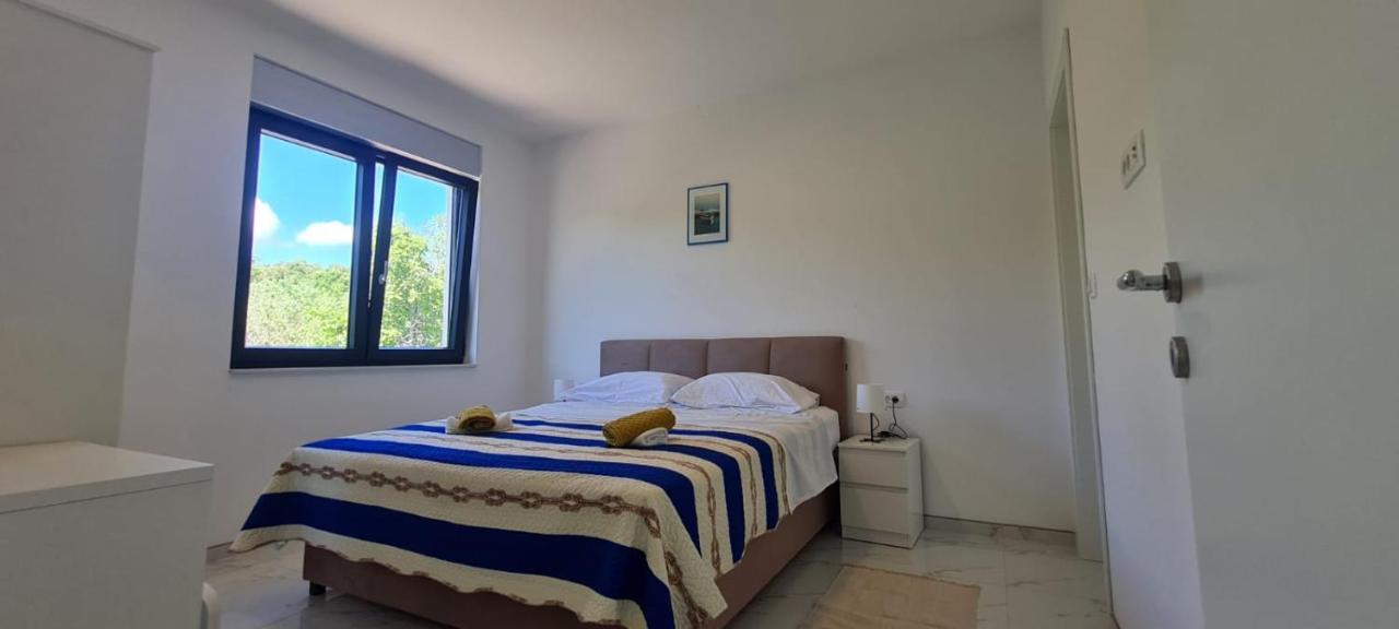 Apartmani Mariosa Vrbnik Luaran gambar