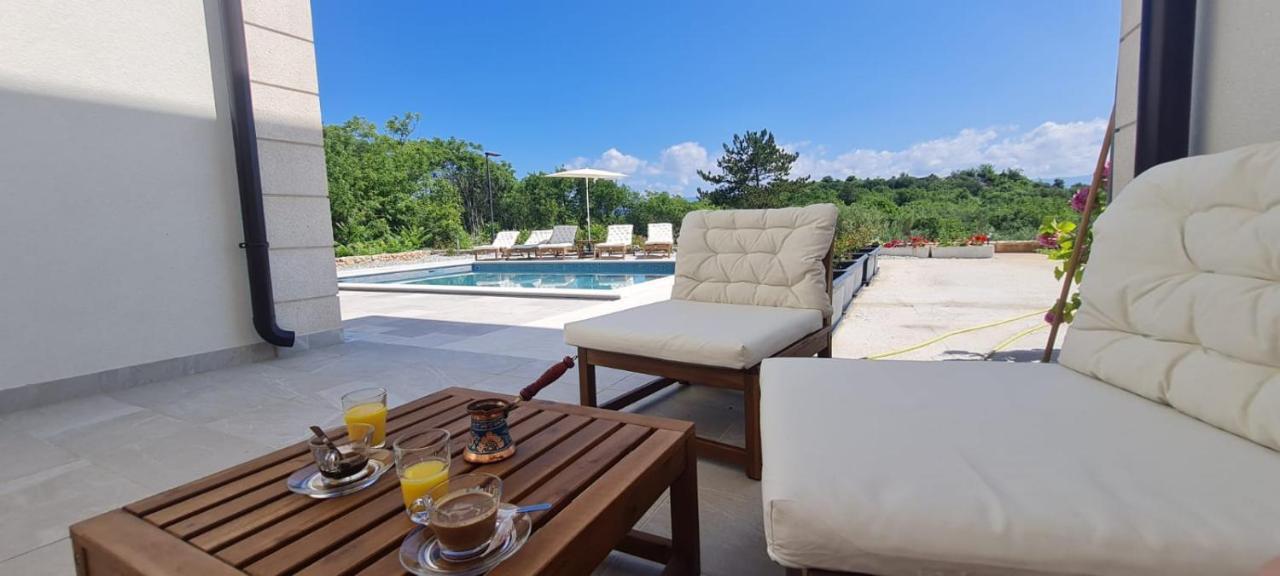 Apartmani Mariosa Vrbnik Luaran gambar