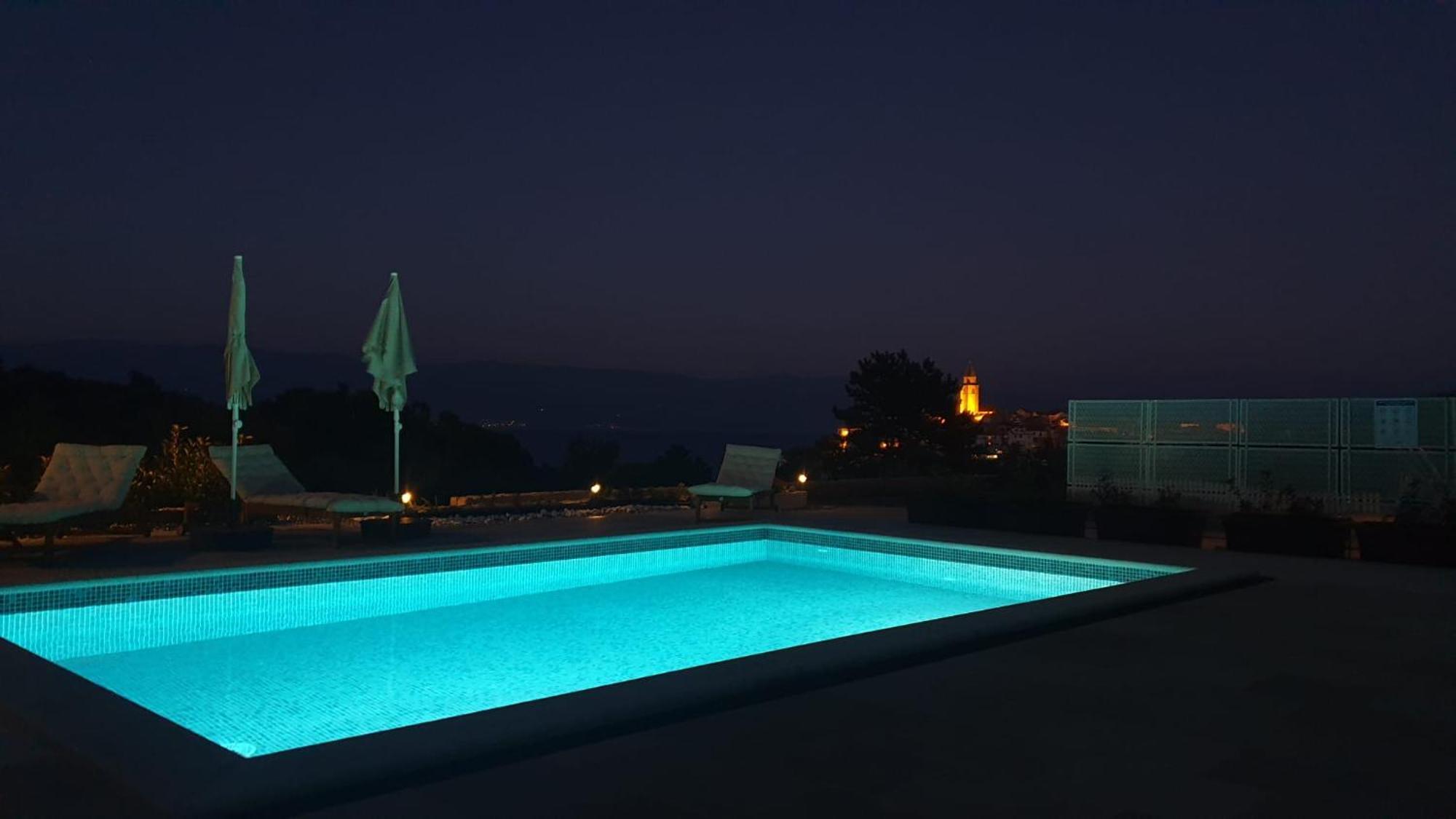 Apartmani Mariosa Vrbnik Luaran gambar